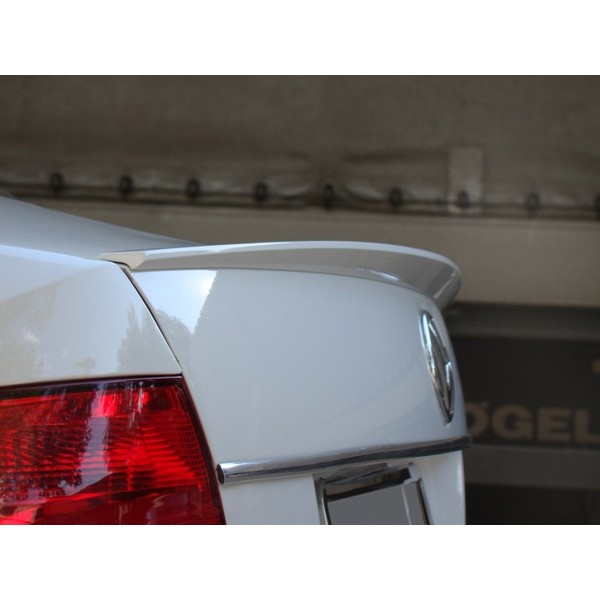 Lip спойлер на крышку багажника Volkswagen Polo Sedan (2010-...)