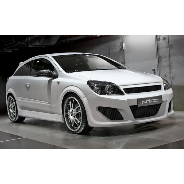 Бампер передний тюнинг Invider Opel Astra H GTC (2005-2010)