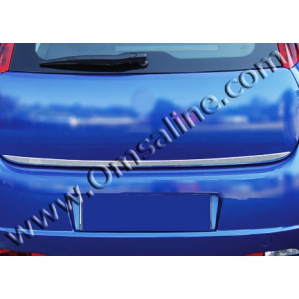 Хром накладка крышки багажника Fiat Grande Punto (2005-...)