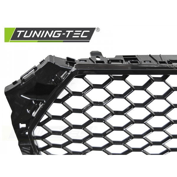 Решетка радиатора Tuning-Tec RS стиль Audi A4 B9 (2015-...) черная глянцевая