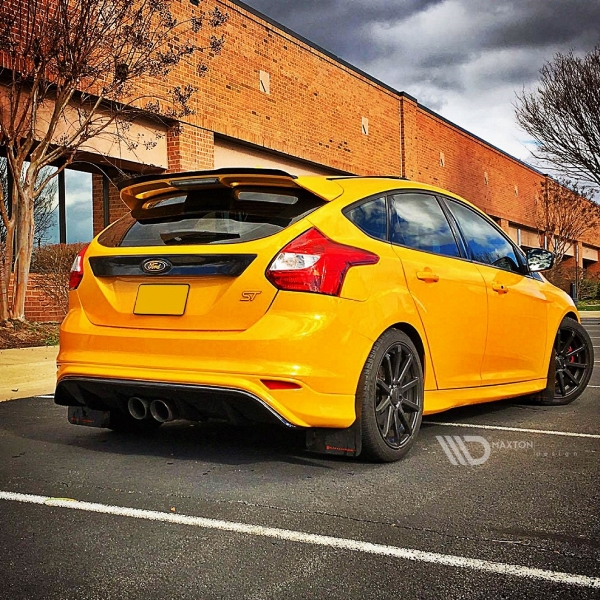 Юбка заднего бампера Maxton Design RS2015 стиль Ford Focus III ST (2011-2014)