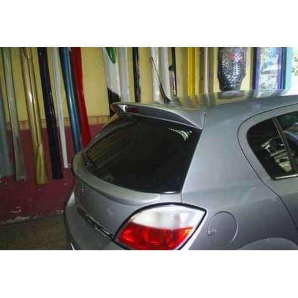 Спойлер крышки багажника Opel Astra H (2004-2010)