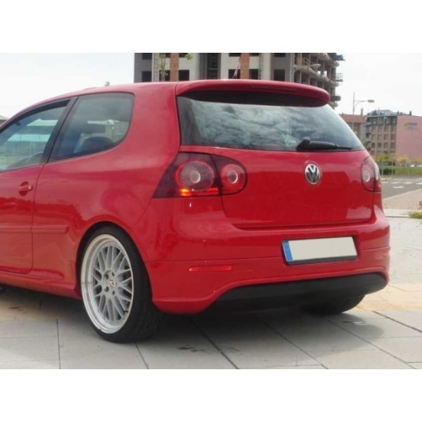 Юбка заднего бампера Maxton Design Volkswagen Golf V (2003-2008)