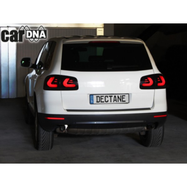 Оптика альтернативная задняя Dectane CarDNA Volkswagen Touareg (2002-2010) чёрно-тонированная